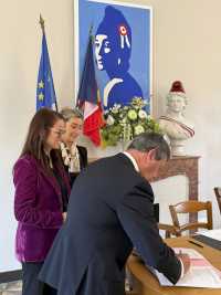 Las Fiestas del Almendro en Flor impulsan el hermanamiento