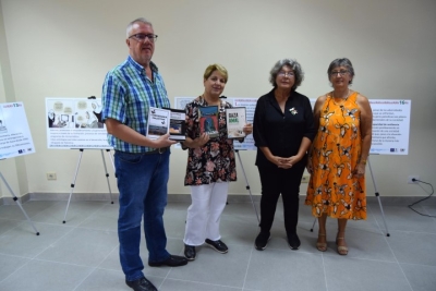 Las actividades del Día de las Bibliotecas arrancan con la inauguración de la exposición sobre las mujeres palestinas