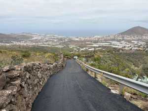 Finalizan los trabajos de asfaltado en la carretera del Farragú