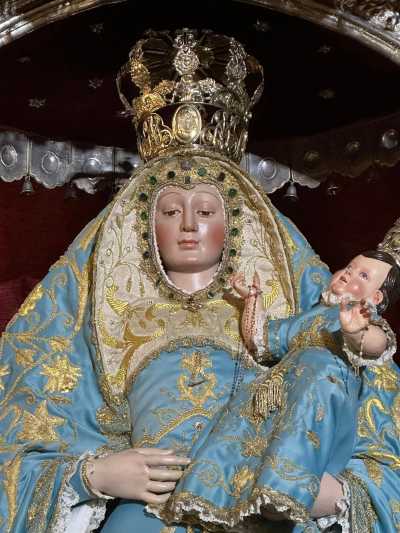 Preocupación por las Camareras de la Virgen de Guía, la tradición en peligro.  Un Corazón Roto: La Virgen de Guía y sus Camareras