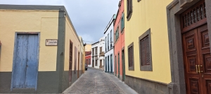 Cierre al tráfico de un tramo de las calles Luis Suárez Galván y Canónigo Gordillo, en el casco histórico, por obras