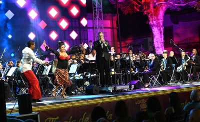 La Banda de Música Ciudad de Guía divierte y hace vibrar en su Concierto de las fiestas de la Virgen