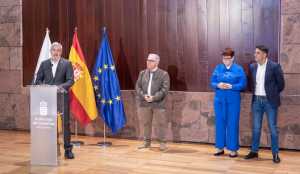 Clavijo considera que el personal y entidades que trabajan con menores son estratégicos para la acción de gobierno