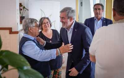 Fernando Clavijo conoce de primera mano la labor de la Casa Hogar San Lorenza para personas sin hogar
