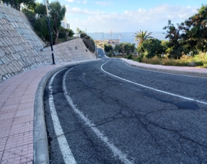 El Ayuntamiento asfaltará la calle Timanfaya y mejorará su parada de taxi