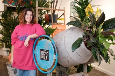 La creadora Ana Beltrá se acerca al Taller de Grabado del Cabildo para hablarnos de su trayectoria y obra