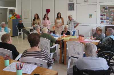 Lecturas dramatizadas, cuentos y  romanceros para los usuarios del Centro de Día