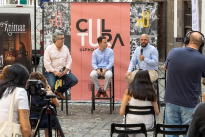 El Ayuntamiento celebra los finados en Vegueta