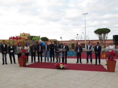 La Plaza de La Atalaya amplía los espacios de encuentro y gana en confort tras las obras de mejora inauguradas hoy por el Alcalde y el Presidente del Cabildo