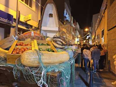 San Gregorio recibe 8.000 kilos de alimentos de las cinco carretas participantes en la Romería en su honor