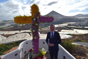 Gáldar mantiene viva la tradición del Día de la Cruz