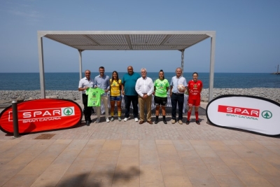 Spar cumple 5 años de patrocinio al equipo de fútbol femenino CD Femarguín Spar Gran Canaria