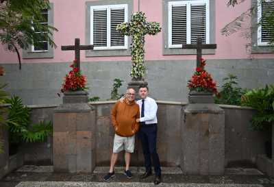 Gáldar mantiene viva la tradición del Día de la Cruz