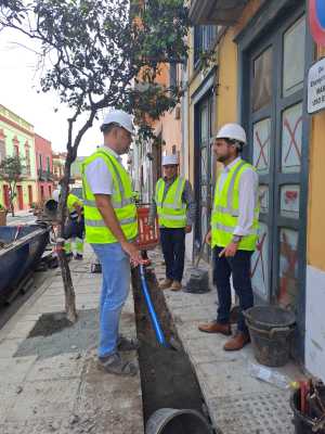 La Concejalía de Aguas renueva 200 metros de la red de abasto en el barrio de San Juan