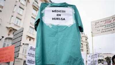 El seguimiento de la huelga nacional de médicos en las instituciones sanitarias del SCS ha sido del 15,89 por ciento