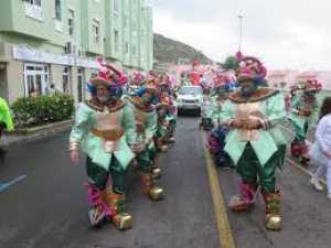 Guía vivió hoy un espectacular Carnaval en Familia con una Gran Cabalgata y más de diez horas de música en la Plaza Grande