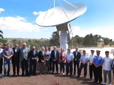 La antena del Minisat-1 se convierte en monumento simbólico del papel pionero de Maspalomas en la exploración espacial