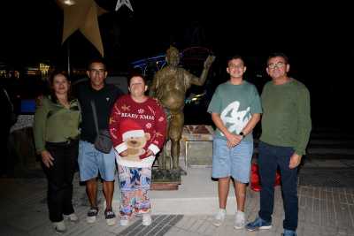 Playa de Mogán inaugura la escultura de  su 'niño fino', Pedro Jesús Jiménez Rivero