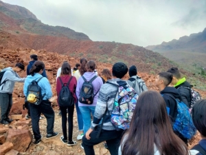 San Bartolomé de Tirajana promueve el conocimiento de la Necrópolis de Arteara entre sus estudiantes