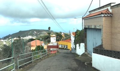 El Ayuntamiento de Guía inicia mañana miércoles el reasfaltado de la carretera del Caserío de Marente a Lomo del Pino y cierra esta vía al tráfico